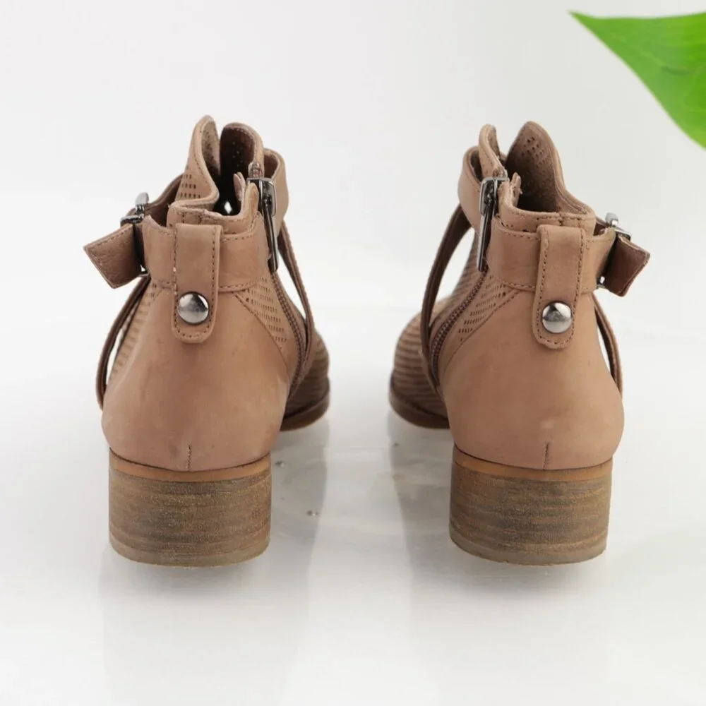 Vince Camuto Womens Casha Boots Size 7.5 Tan Taupe Suede Perf Block Heel Booties
